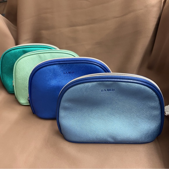 La mer makeup pouch